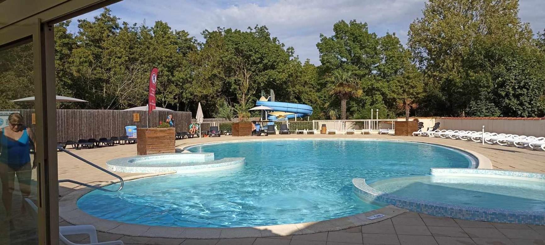 Mobilhome L'Oasis Camping Le Clos Cottet Angles  Exterior photo