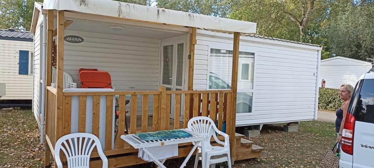 Mobilhome L'Oasis Camping Le Clos Cottet Angles  Exterior photo