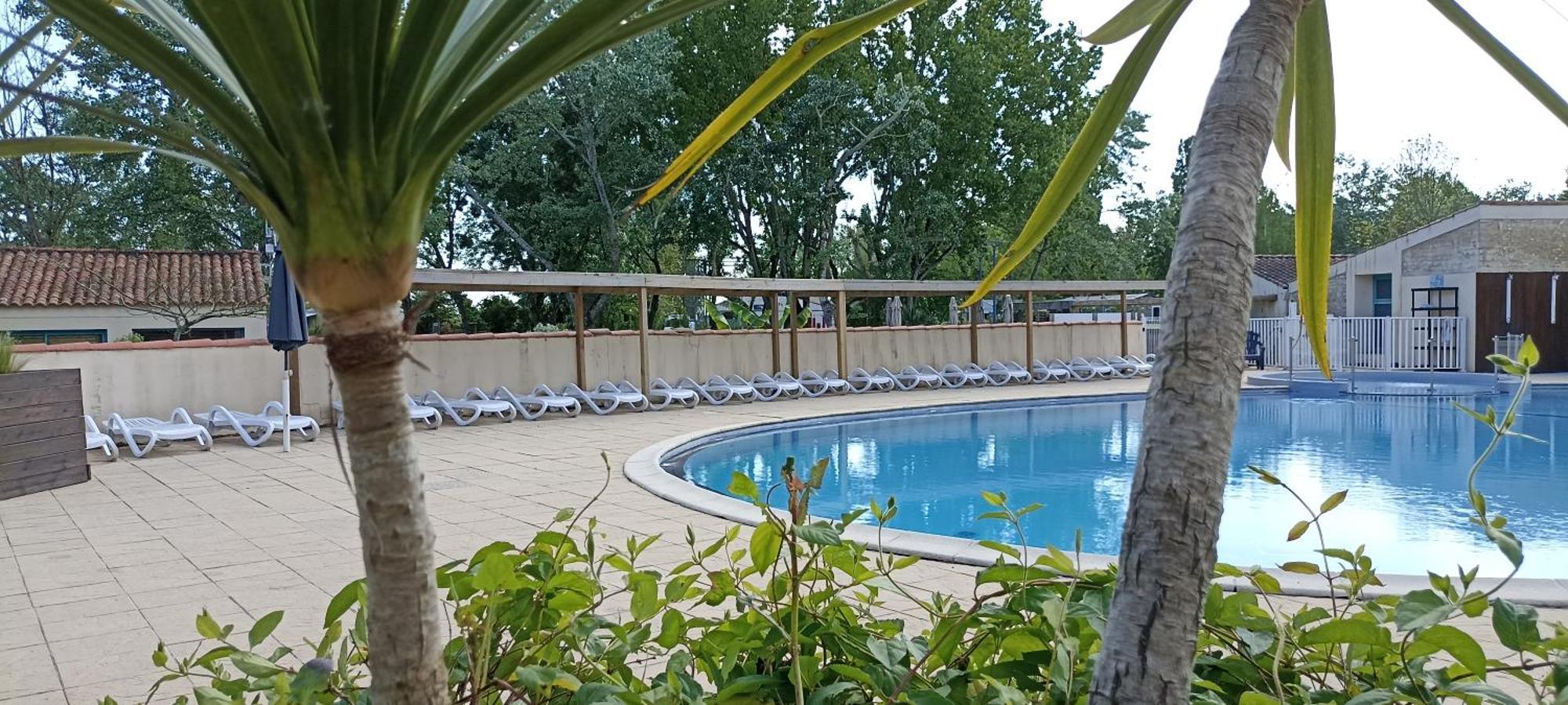 Mobilhome L'Oasis Camping Le Clos Cottet Angles  Exterior photo